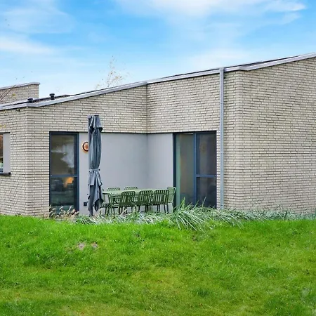 Holiday home Cozy In Lembruch-duemmer With Sauna