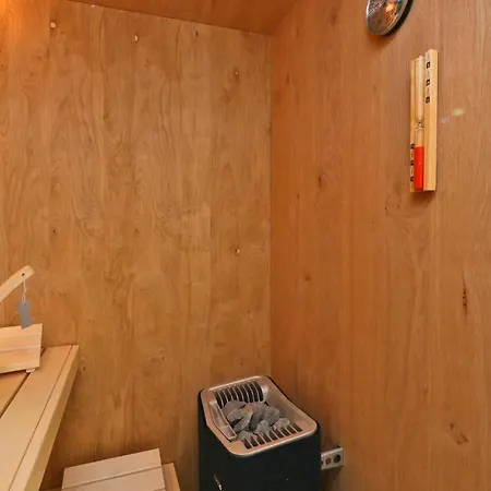 Cozy In Lembruch-duemmer With Sauna